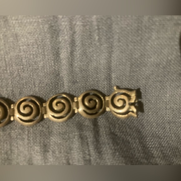 Sterling silver Greek spiral bracelet - Picture 4 of 8